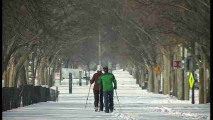 Washington se recupera poco a poco de la gran tormenta de nieve