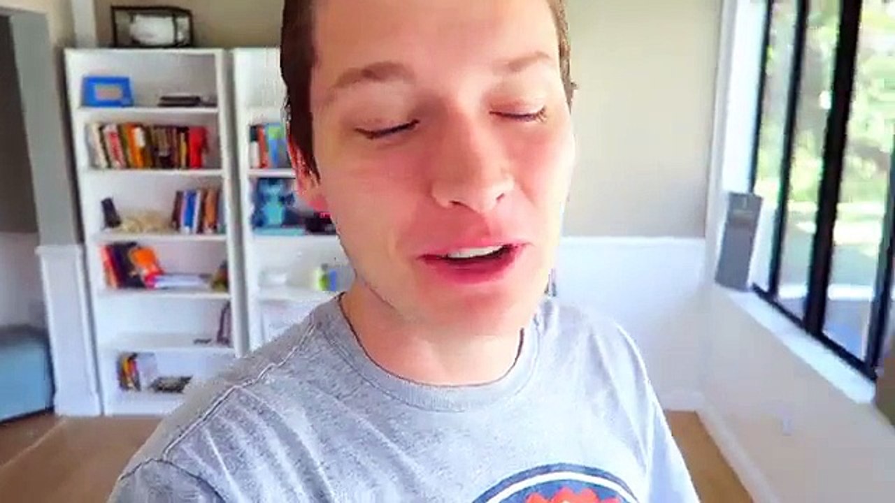 COOPER TRIES A LIME! (Super Cooper Sunday #46)