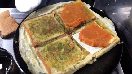 Chennai street food - King of Bread omelette - Indian Street Food