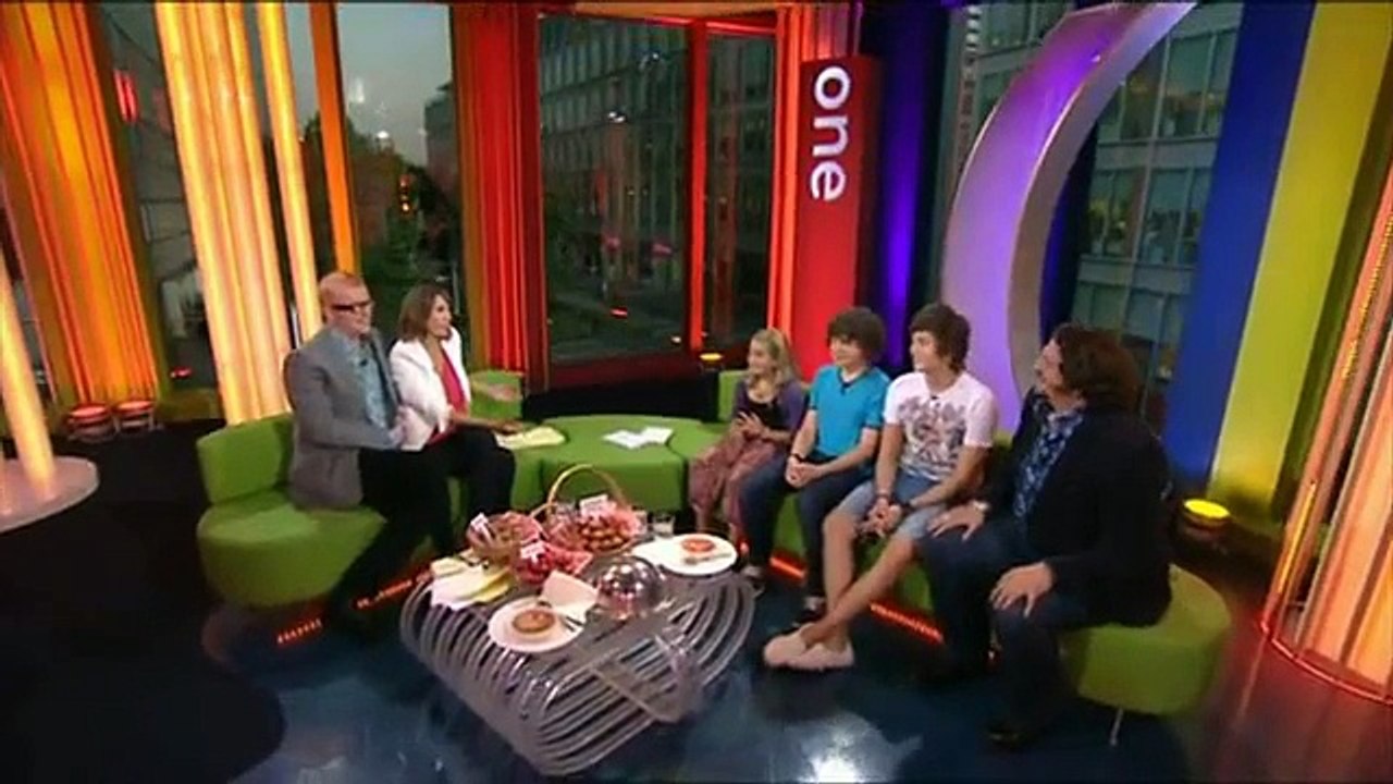 The One Show - 2011-09-02 - Ramona Marquez, Daniel Roche & Tyger Drew-Honey (7)