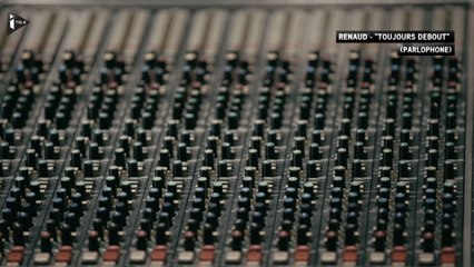 Renaud, "toujours debout", fait son retour