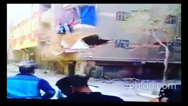 LIVE RAW FOOTAGE Earthquake Nepal Kathmandu Security Cam Violent shake !! 25/04/15 Biggest Earthquakes