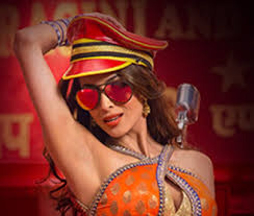 Fashion Khatam Mujhpe -  Dolly Ki Doli 2015