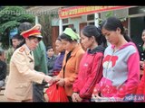 Công an Nghệ An hỗ trợ người nghèo đón Tết