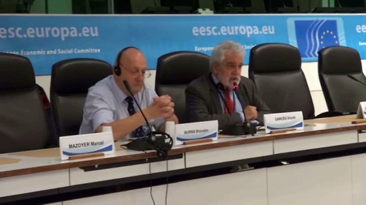 Concentration et accaparement des terres en Europe -16 novembre 2015-FMAT-Introduction-V. Garcés, B. Burns (1/34)