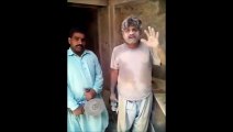 A Hardworking Pakistani in Saudia got angry on his Relatives & Government of Pakistan