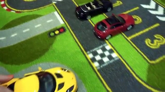 Arabalar - Çocuk şarkısı - 5 oyuncak araba (песенка про машинки на турецком языке)