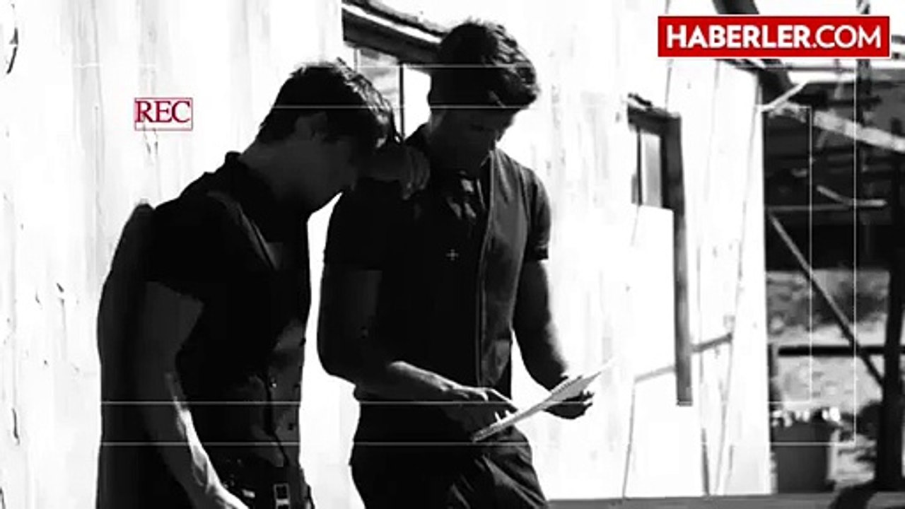 NURGÜL YEŞİLÇAYDAN SEKSİ POZLAR