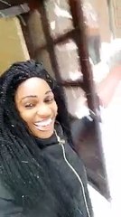 elle découvre la neige pour la premiere fois mdrrrr