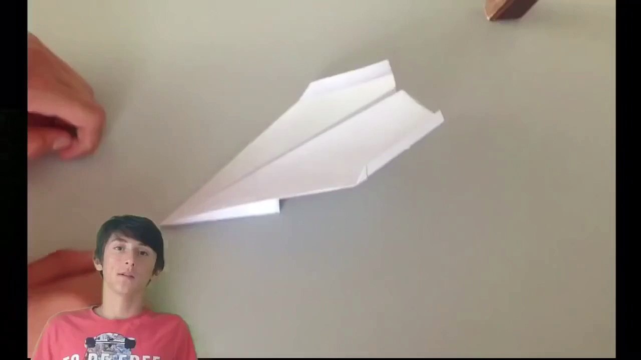 100 Metre Uçan Kağıttan Uçak Nasıl Yapılır? - 100 METRE UÇABİLİYOR!