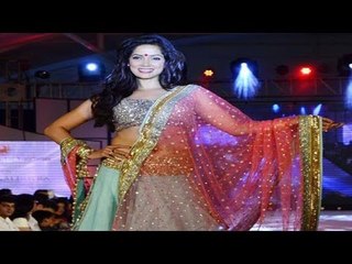 Vidya Malvade On Ramp At Lakme Fashion Week 2013