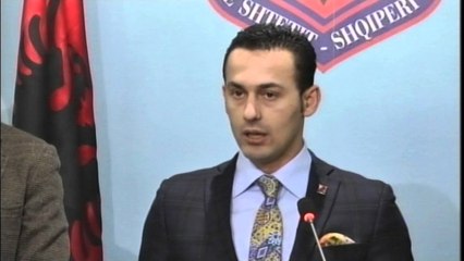 Report TV - Shaktërrohet rrjeti i prostitucionit, Ardian Çipa konferenë shtypi