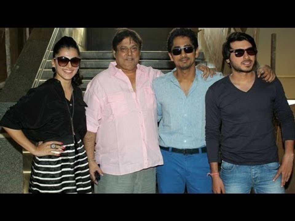 'Chashme Baddoor' Team Shows Up At Mithibai College