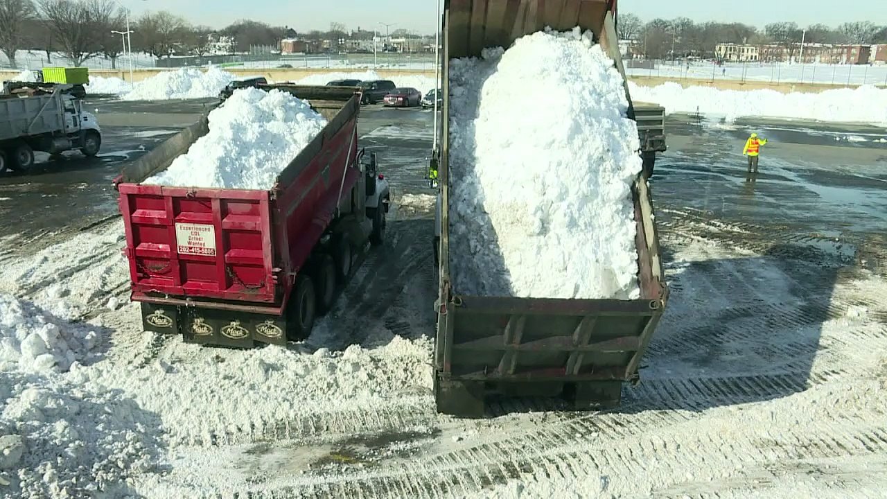 Washington: Wohin mit den Schneemassen?