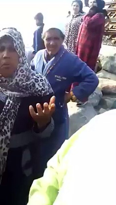 عين السبع الدارالبيضاء:إحتجاجات نساء سيدي عبد الله بلحاج على تردي أوضاعهم المعيشية بسبب مشروع الطريق البحري