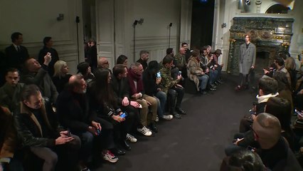 Le défilé Valentino homme automne-hiver 2016-2017