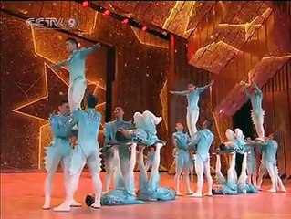 2010 #SpringFestivalGala - Acrobatics: Pedalling