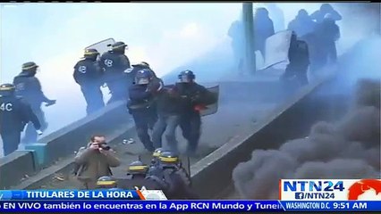 Fuertes enfrentamientos se presentan en París durante día de protestas