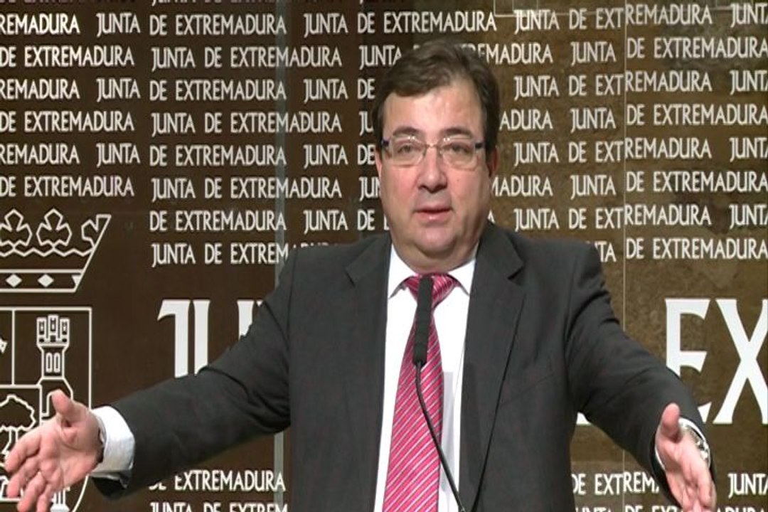 Vara cree que Rajoy debería "marcharse" tras "declinar"