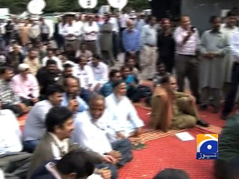 Employees observe strike against proposed PIA privatization