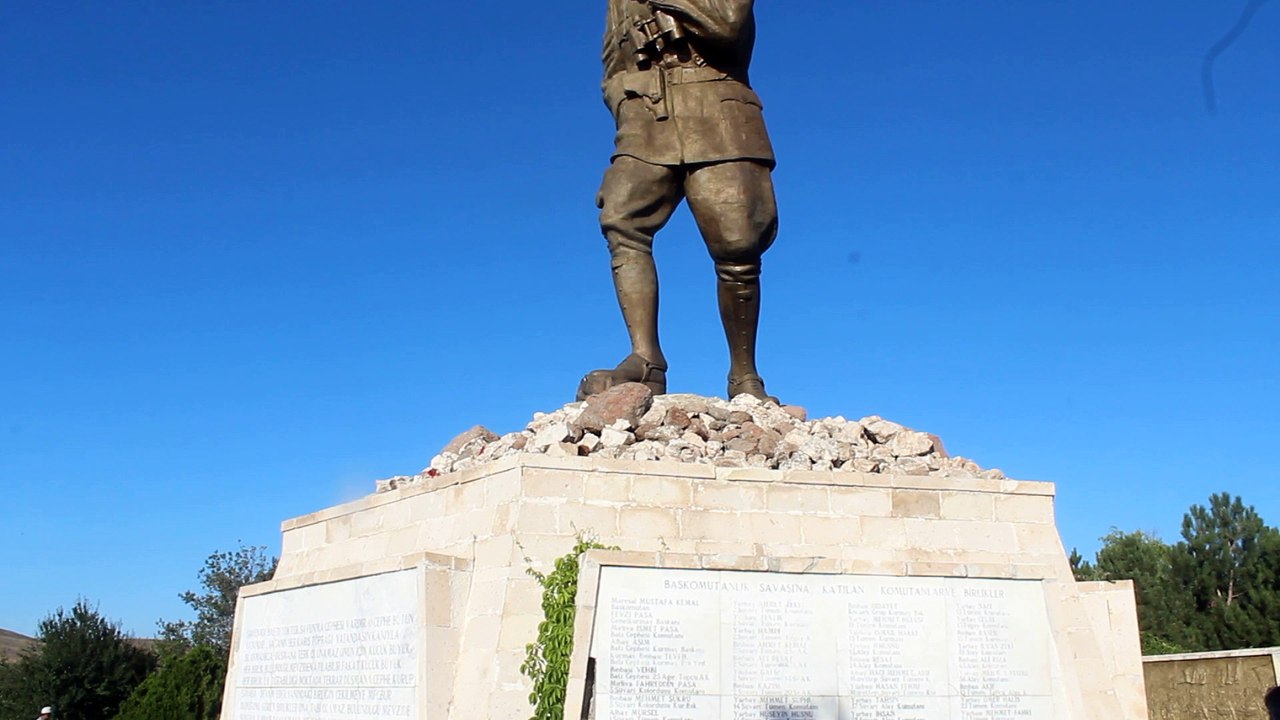 ÇİĞİLTEPE ŞEHİTLİĞİ  57 tümen komutanı ALBAY REŞAT alan klavuzu habib akalın