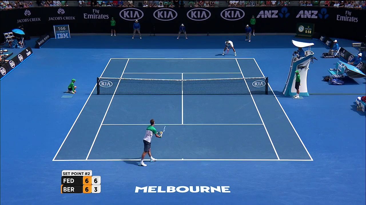 Linesman hit in the nuts by Berdych serve | Australian Open 2016