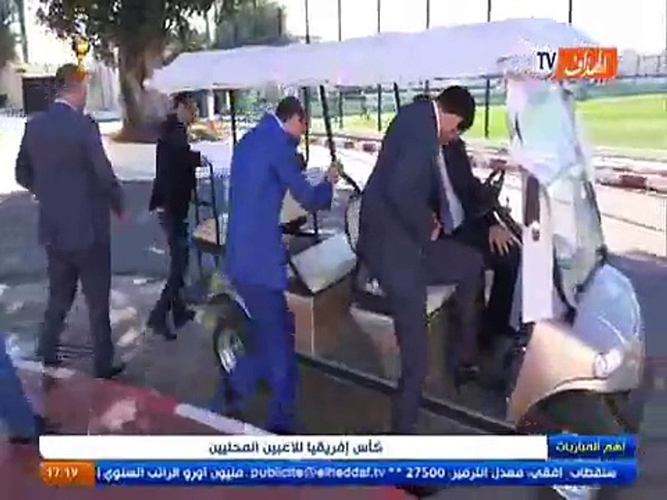 روراوة يتجول رفقة محمد أبو تريكة في مركز سيدي موسى - Raouraoua Aboutrika