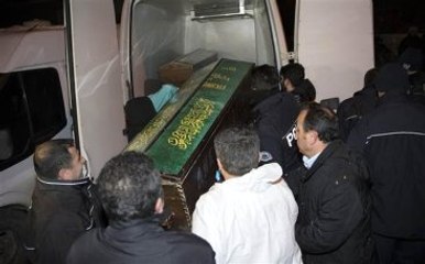 Babasının Vurduğu Kızdan Sevgilisine Mesaj: Ölüyorum, Hakkını Helal Et