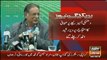 Pervaiz Rasheed Gets Angry and Leaves Press Conference on Journalist’s Question
