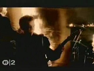 JJ72 - Clip - October Swimmer