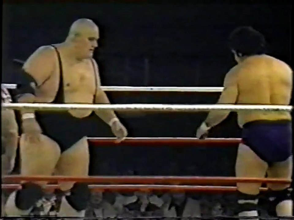 Billy Robinson vs King Kong Bundy