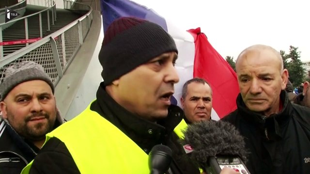 Déçus par les annonces du gouvernement, les taxis veulent rester mobilisés