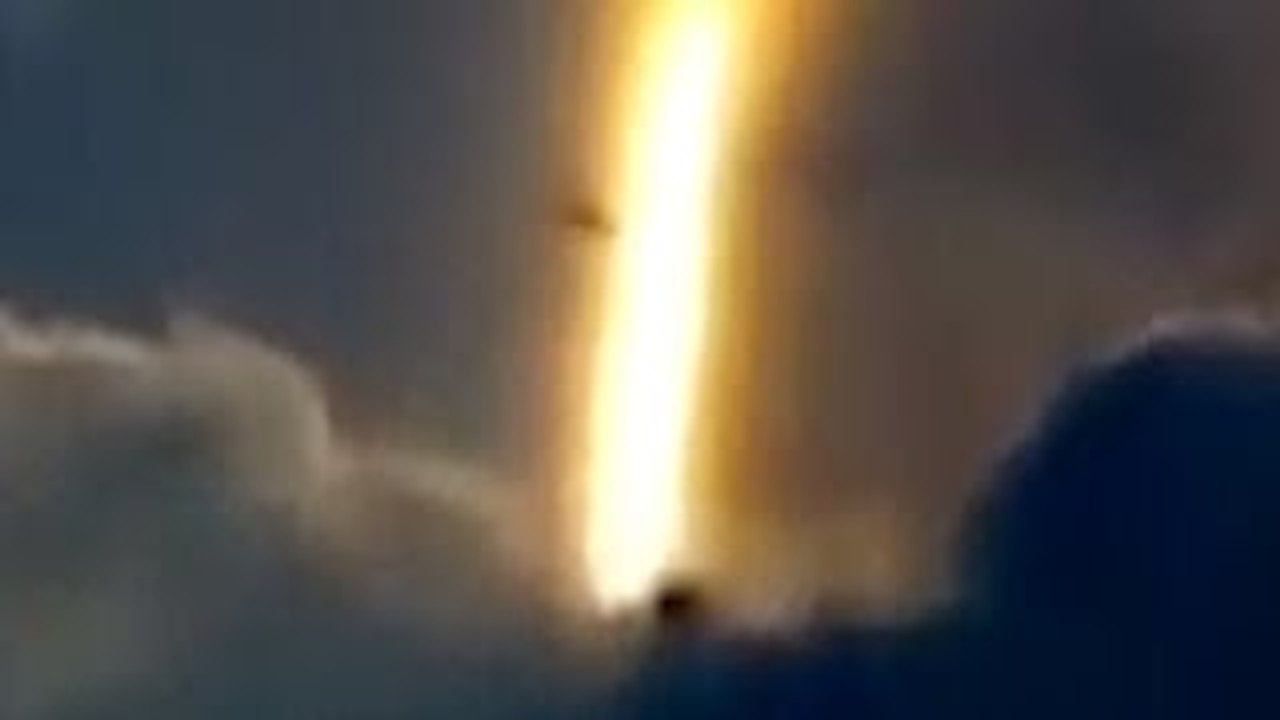 SHARE THIS!!! UFO Sightings H.A.A.R.P [SCARY VIDEO] Project Blue Beam Holographic Projection! 2015