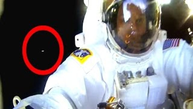 UFO [GOPRO Astronaut UFO Selfie] NASA Cant Hide The Truth! UFO Sightings ISS 6/11/2015