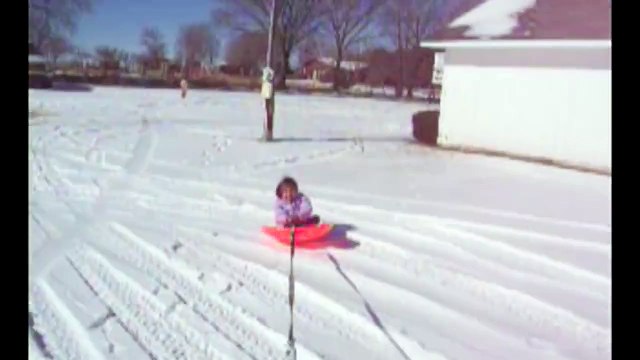 Marre du blizzard? Attrape une luge... Compilation de Win/Fail en luge