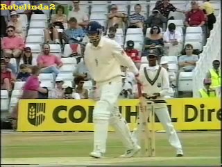 Funny funny cricket incident,