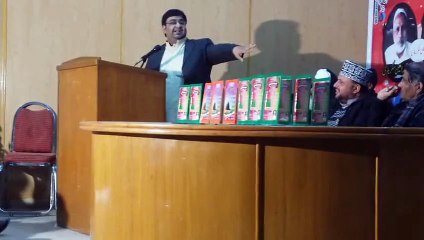 Arsalan Ahmed Arsal Naat ( Kat Jae Agar Hurmat e Sarwar Pay Mera Sir )