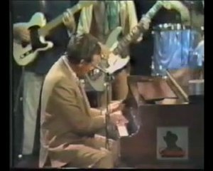 JERRY LEE LEWIS : "WHY DON'T YOU LOVE ME LIKE YOU USED TO DO ?"