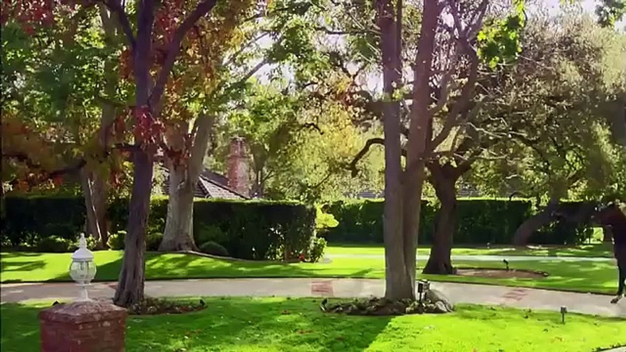 Weird Or What - S03 E06 - Ghosts in the Machine [HQ]