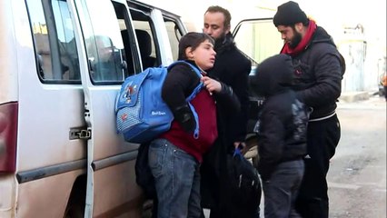 Les combats à Alep entraînent une nouvelle vague de déplacés