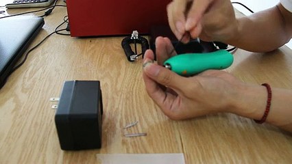 TUIREL WOYO Ultrasonic Cutter Clip Compress Usage Video