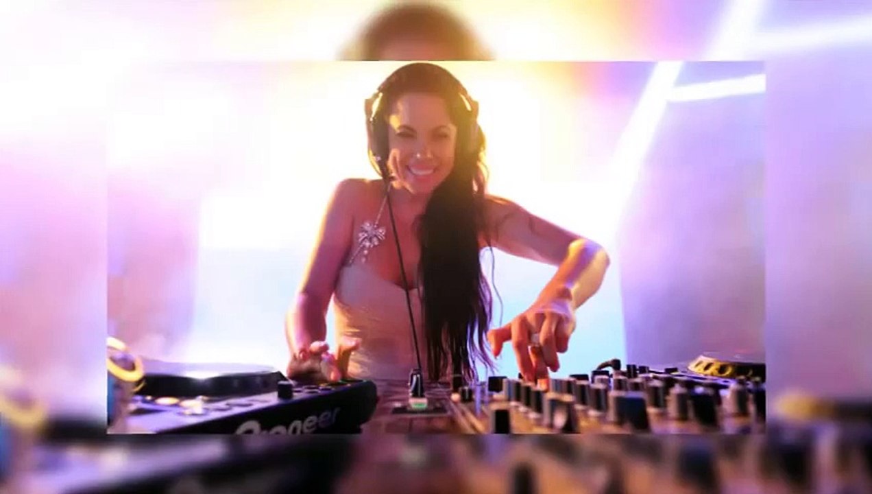 Top 10 Hottest Female DJs in the world 2015