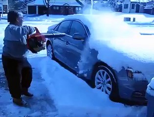 Best way to clean the snow off your vehicle this Winter