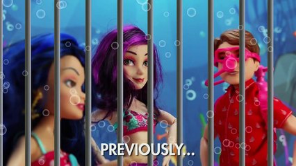 Ariel saves Mal & Evie Mermaids & Saves Ben after Ariel Defeats Ursula. DisneyToysFan