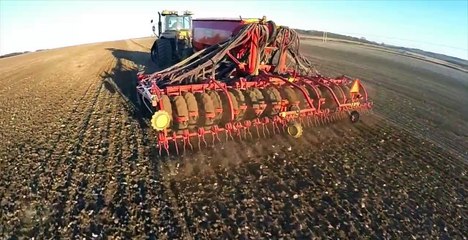 Agriculture industry  technical sophistication خدمة ألأرض الفلاحية طول السنة بوسائل جد متطورة