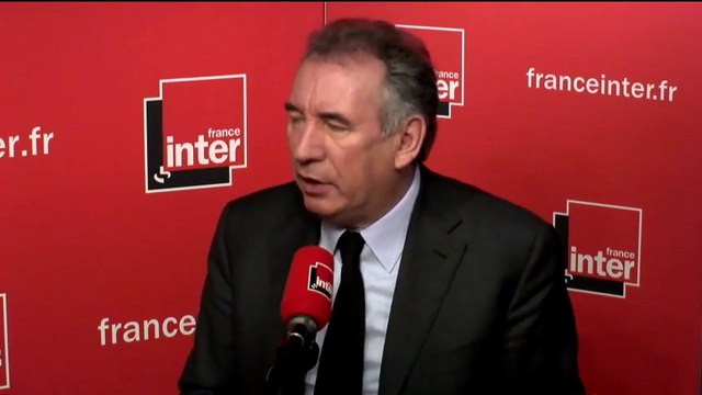 François Bayrou : Aucun pays ne peut accepter d'avoir des vagues de réfugiés sans les réguler