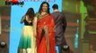 Poonam Dhillon falls on Ramp Catwalk Fails |Vikram Phadnis's Fashion Show|