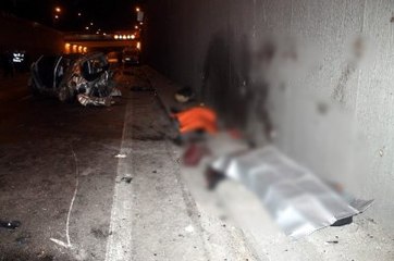 Konya'daki Kazada Araçlar Hurdaya Döndü, Üç Kişi Hayatını Kaybetti