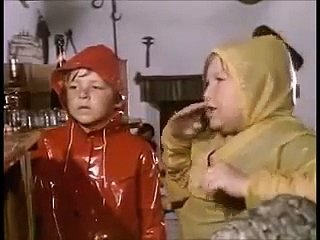 Verano Azul - Tito y Piraña se burlan de Frasco