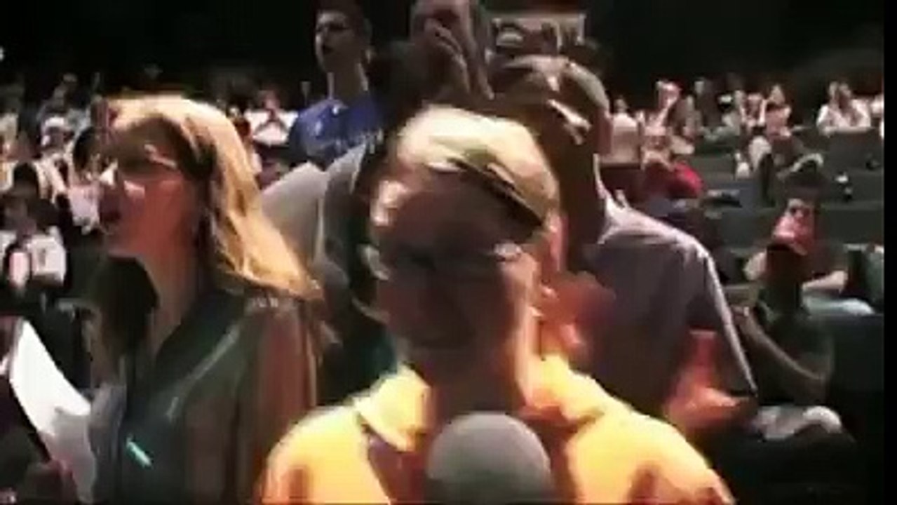 Yahudi bir Profesörün salona ŞOK yaşattığı konuşma...